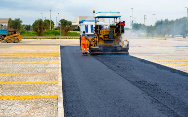 Professional Driveway Paving  in Ellendale, ND